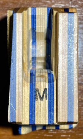 Vendo empuñadura ORIGINAL GSP Expert talla M, NUEVA a estrenar. 150€. Se encuentra en Madrid. 01