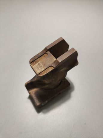 VENDO Empuñaduras diestra talla L para Steyr LP10 y Pardini SP 22 (modelo 2004).
Steyr - 80€ sin tornillo, 00