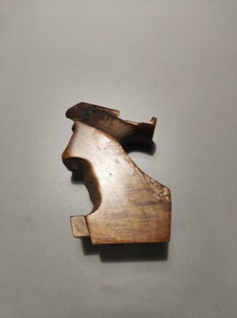 VENDO Empuñaduras diestra talla L para Steyr LP10 y Pardini SP 22 (modelo 2004).
Steyr - 80€ sin tornillo, 11