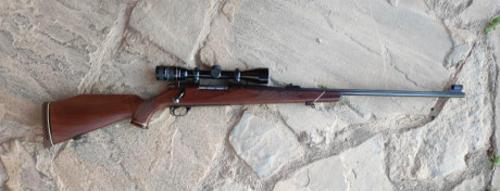 VENDO RIFLE WEATHERBY MODELO MK5 EN EL DESEADO CALIBRE .300 WEATHERBY MAGNUM, CON MIRA TELESCÓPICA WEATHERBY 02