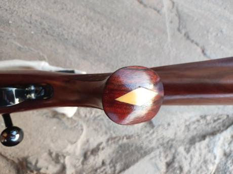 VENDO RIFLE WEATHERBY MODELO MK5 EN EL DESEADO CALIBRE .300 WEATHERBY MAGNUM, CON MIRA TELESCÓPICA WEATHERBY 41