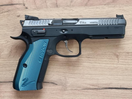 Vendo pistola CZ Shadow 2, con unos 1.000 disparos. Fue usada para IPSC y siempre fue bien cuidada. Caja 31
