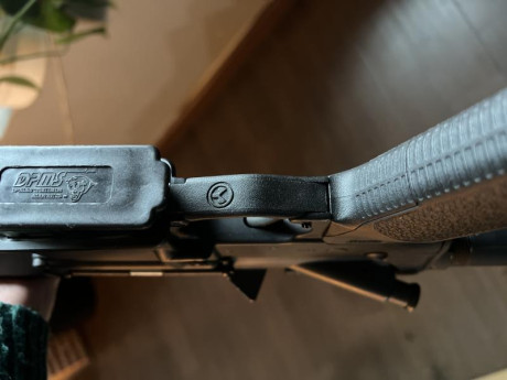 Cambio este magnífico ar15 americano DPMS Panther arms en .300 blk , prácticamente nuevo , menos de 100 01