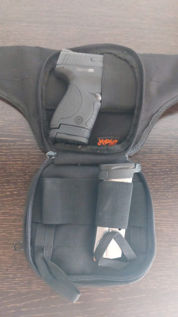  Buenas tardes

Mi hermano pone en venta su arma de uso personal, se trata de una S&W modelo M&P9 32