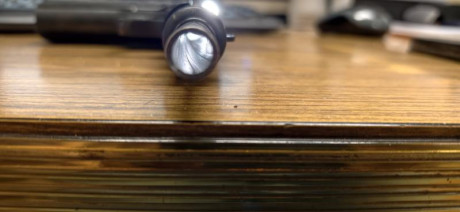 Pongo a la venta el arma de un amigo, se trata de una  astra 400  calibre 9mm largo  guiada en F, el arma 12