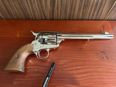 *SE VENDE ESTA JOYA:* 

 *Revolver COLT modelo SINGLE ACTION ARMY, calibre 45 Long Colt.* de 7 1/2 pulgadas 00