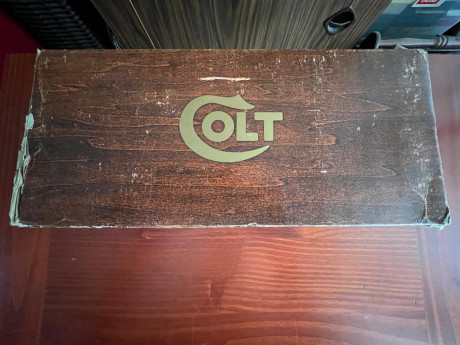 *SE VENDE ESTA JOYA:* 

 *Revolver COLT modelo SINGLE ACTION ARMY, calibre 45 Long Colt.* de 7 1/2 pulgadas 22