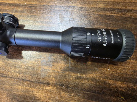 Hola,

Pongo en venta un visor zeiss conquest 6.5-20x50 MC con reticula mildot, esta en perfecto estado, 10