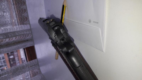 Vendo las siguientes dos armas:
 
1.- Walther P1, calibre 9x19 Parabellum, con cargador de respeto.
  10