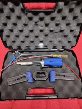 Vendo kit del 22lr de pistola Walther GSP 500. Tiene cuatro o cinco meses y usado sólo tres veces. Lo 00