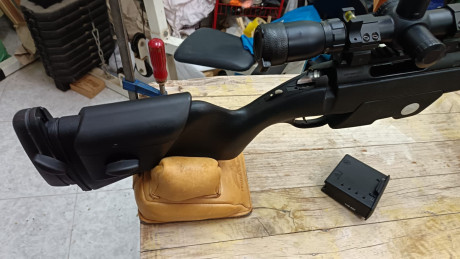 Buenas tardes, vendo rifle francotirador calibre 308, máxima calidad, con 1.200 disparos. Pido 1200 euros. 30