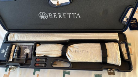 Vendo Beretta 682 Gold E plato como nueva. Cañon 76, chokes fijos 1 y 2, culata ajustable memory original 00