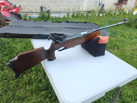 Buenas noches,

 Feinwerkbau 300 S Match , la carabina se encuentra en muy buen estado con pocos
signos 71