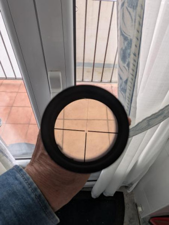 Lo dicho...vendo un visor de batida Swarovski que tiene sus años pero en buen estado, 1,5-4,5×20A Habicht 40