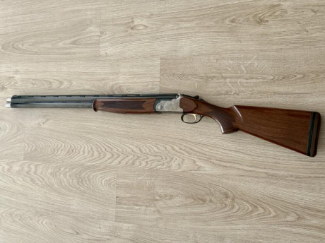 Buenos días, sigo aligerando armero. Vendo esta escopeta en perfecto estado, ajustes perfectos, cañones 01