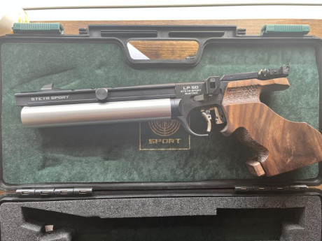 Buenas,

Vendo Steyr LP50 comprada en Gabilondo hace poco más de un año. El arma está en perfectas condiciones 01
