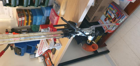 En Venta Prensa Lee Mod. Auto breech lock Pro Nueva Sin Usar, Con Certificado de Homologacion. Se vende 02