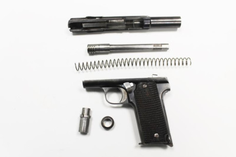 Buenos dias

Un compañero (no tiene nick en este foro) vende una Astra 400  guiada en Tiro Deportivo  12