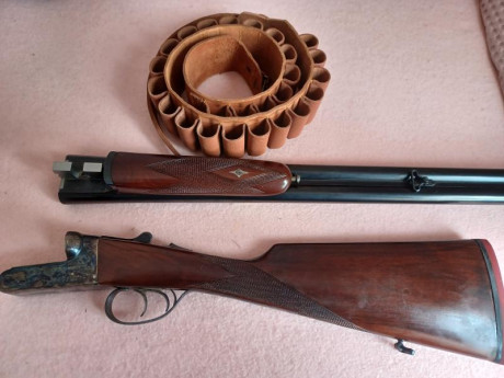 Se vende escopeta paralela Garbi sistema media pletina en jaspe y muy grabada, cal.12/70 con 71 cm cañon, 02