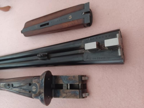 Se vende escopeta paralela Garbi sistema media pletina en jaspe y muy grabada, cal.12/70 con 71 cm cañon, 00