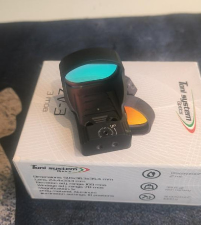 Vendo punto rojo TONI SYSTEM ZV3.
3MOA, nuevo, comprado hace dos meses. Incluye todas los accesorios, 12