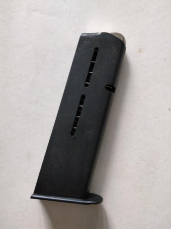 Hola a todos
Pongo a la venta varios modelos de cargadores de pistolas Star , empiezo por unos de Star 80