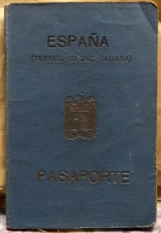  EN RECUERDO Y HOMENAJE A LOS QUE YA NO ESTÁN. 

Si pones en  GOOGLE    PASAPORTES EN LA MEMORIA   da 42
