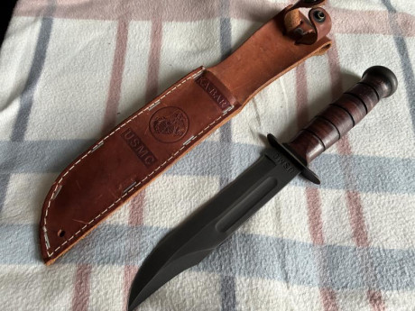 Buenas, pongo a la venta unas cuantas piezas:

-HULTAFORS hacha de trekking Ågelsjön Mini 0.5 Premium
Estado: 12
