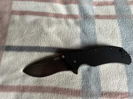 Buenas, pongo a la venta unas cuantas piezas:

-HULTAFORS hacha de trekking Ågelsjön Mini 0.5 Premium
Estado: 50