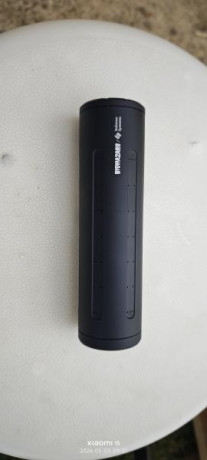 Vendo moderador de sonido biohazard en perfecto estado y con muy poco uso. Es del 5.5. 40 mm de diámetro 00