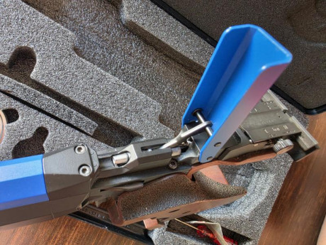 Pongo en venta pistola Feinwerkbau 103 SSP, esta en perfecto estado y funciona a la perfección, la vendo 12
