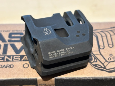 Oferta. Conjunto de compensador Mass Driver para Glock 17 generación 3. Solo montado, sin uso. Como nuevo. 01