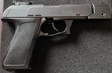 HK p9s Sport, calibre 9 mm, estado muy bueno.
El alojamiento del amortiguador lo he puesto nuevo, tiene 00