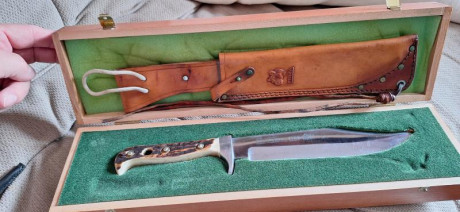 Hola, en venta cuchillo PUMA Bowie.

Precio: 700€

Un saludo. 02