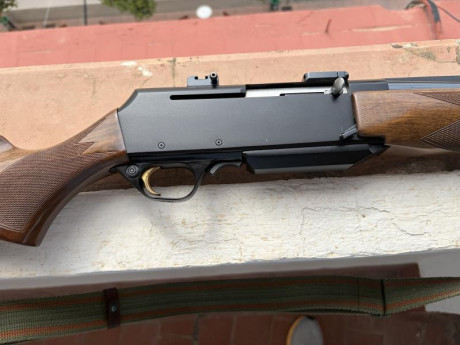 Impecable Browning Bar 2 calibre 30 06 y monturas originales Apel. 
Dos cargadores extra a estrenar. 
Precio 00