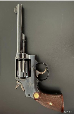 *SE VENDE:* 

 *Revolver SMITH & WESSON modelo de 1915* , cañón de 6" y calibre 38 special.

 01