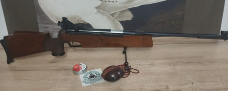 Buenas noches,

 Feinwerkbau 300 S Match , la carabina se encuentra en muy buen estado con pocos
signos 00