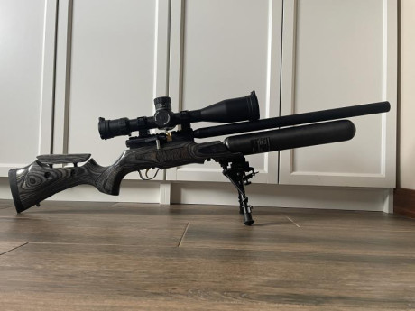 Carabina PCP cometa Lynx V10 en calibre 5,5, tengo 2 unidades, una con culata en madera negra y la otra 01