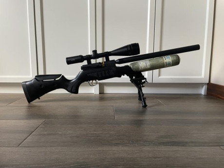 Carabina PCP cometa Lynx V10 en calibre 5,5, tengo 2 unidades, una con culata en madera negra y la otra 00