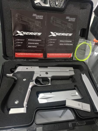 Vendo pistola sig sauer P226 sport cañón de 5 pulgadas inox que decir de esta precisa alemana , 3 cargadores 02