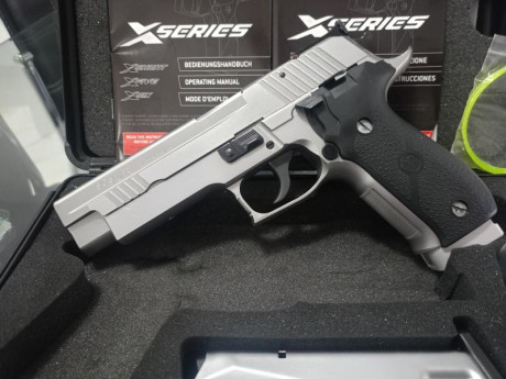 Vendo pistola sig sauer P226 sport cañón de 5 pulgadas inox que decir de esta precisa alemana , 3 cargadores 00