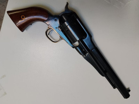 Se vende un Uberti Conversion 
Calibre 45 Long Colt. Cuartucho metálico 
Para competir en modalidad Piñal 01