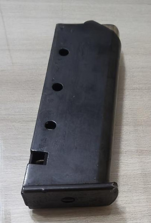 En venta cargador para pistola clásica Astra Cub calibre 6.35. En buen estado. Precio 40 euros incluido 00
