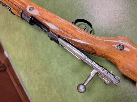 *SE VENDE:* 

 *Fusil BRNO zbrojovka Cal. 8 x57* 

Con lo que se ve en la foto, kits originales de limpieza 02