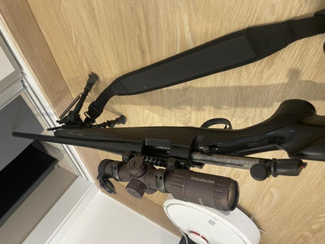 Vendo bergara b14 spotter del calibre 308, con cañón de 57 y cargador de pletina.

Rifle solo y bases 10