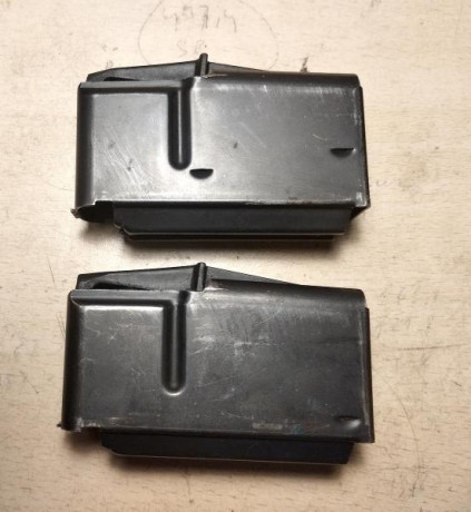 Buenas.
Pues vendo estos dos cargadores de las fotos para rifles Browning Bar, aunque desconozco con qué 10
