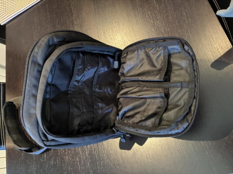 A la venta mochila bandolera 5.11 Rush MOAB 6.
11litros de capacidad en color negro.
En pefectísimo estado, 11
