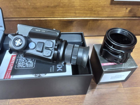 Monocular térmico acoplable Nocpix Mate lite 38,con sensor de 384x288px ,pantalla Amoled 1920x1080 px 01