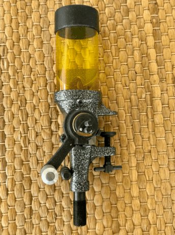 Buenas tardes, pongo a la venta mis dos dosificadores Luman modelo 55. 
Pido por cada uno de ellos  95 00