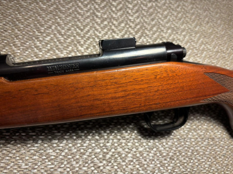 Se vende rifle de cerrojo Winchester Model 70 XTR en calibre .30-06 Springfield, un clásico reconocido 10